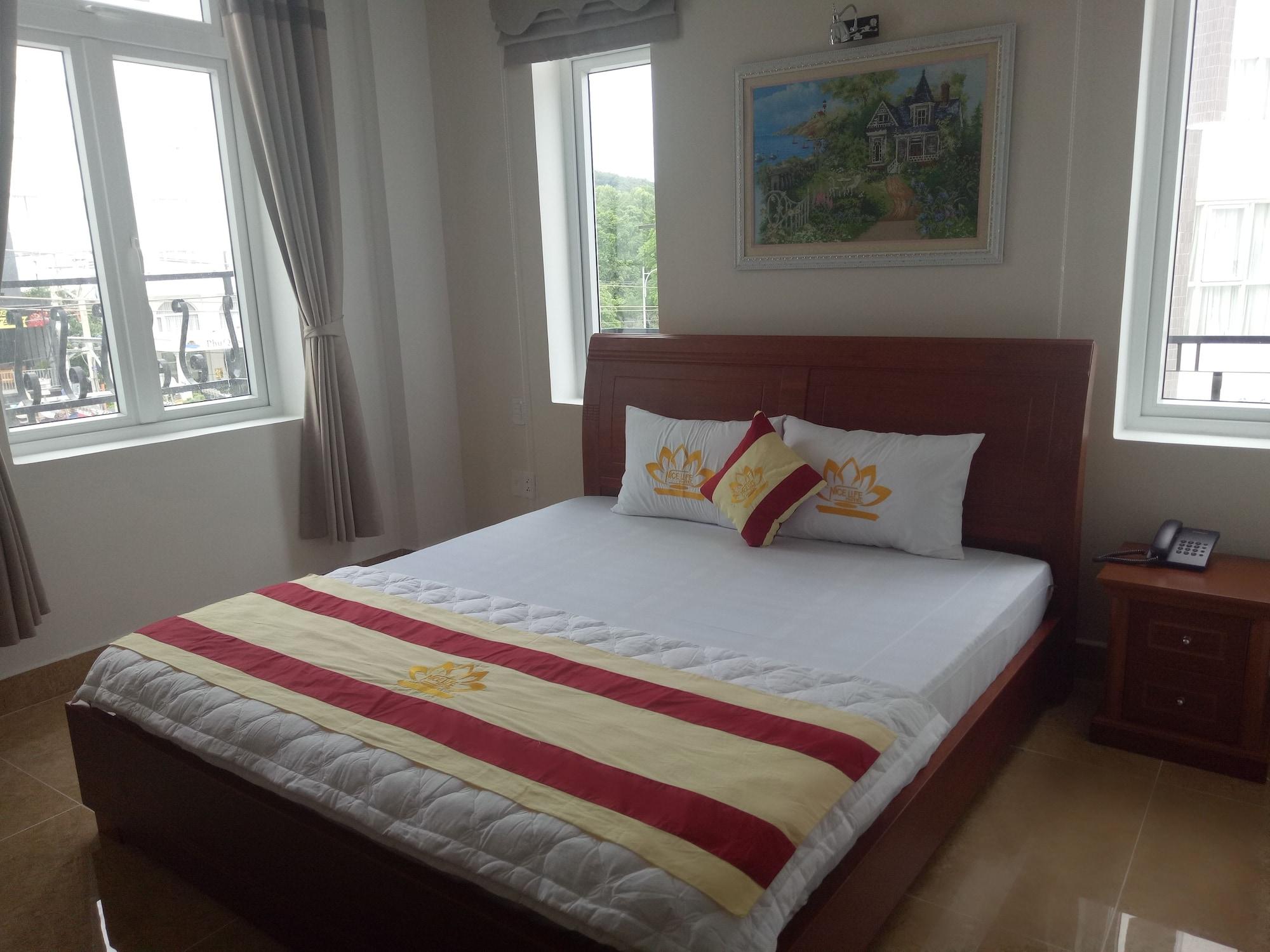 Nice Life Hotel Phu Quoc Exterior photo