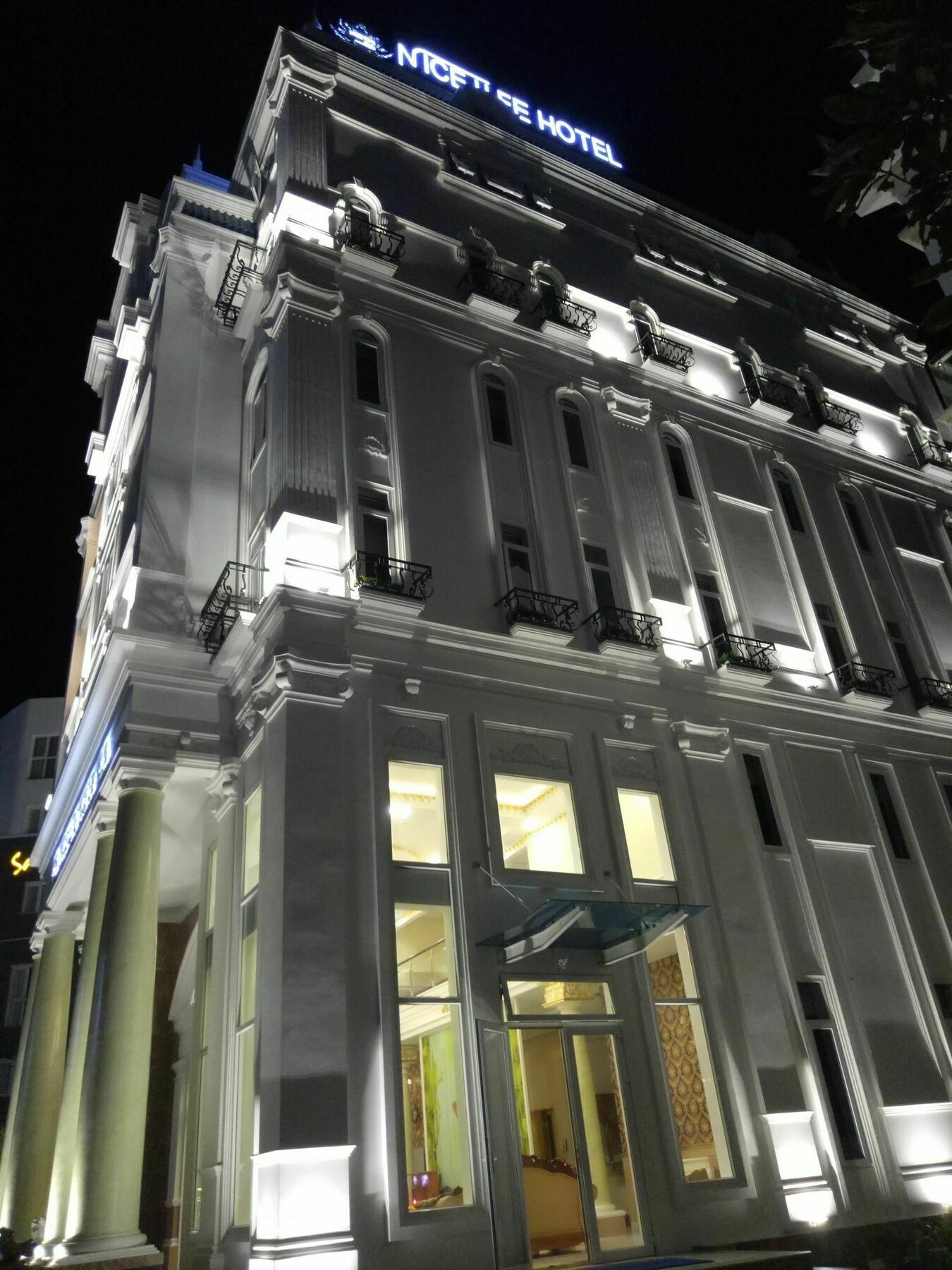 Nice Life Hotel Phu Quoc Exterior photo
